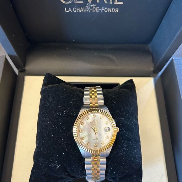 Women’s Gevril stainless steel two tone, mother of pearl face watch Switzerland - Picture 4 of 7